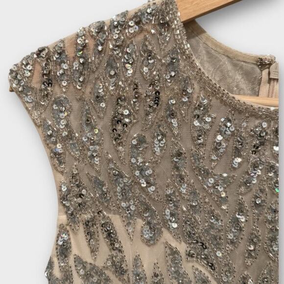 NWT Mac Duggal 5532 Embellished Illusion Cap Sleeve Column Gown Size 4 - Picture 8 of 14